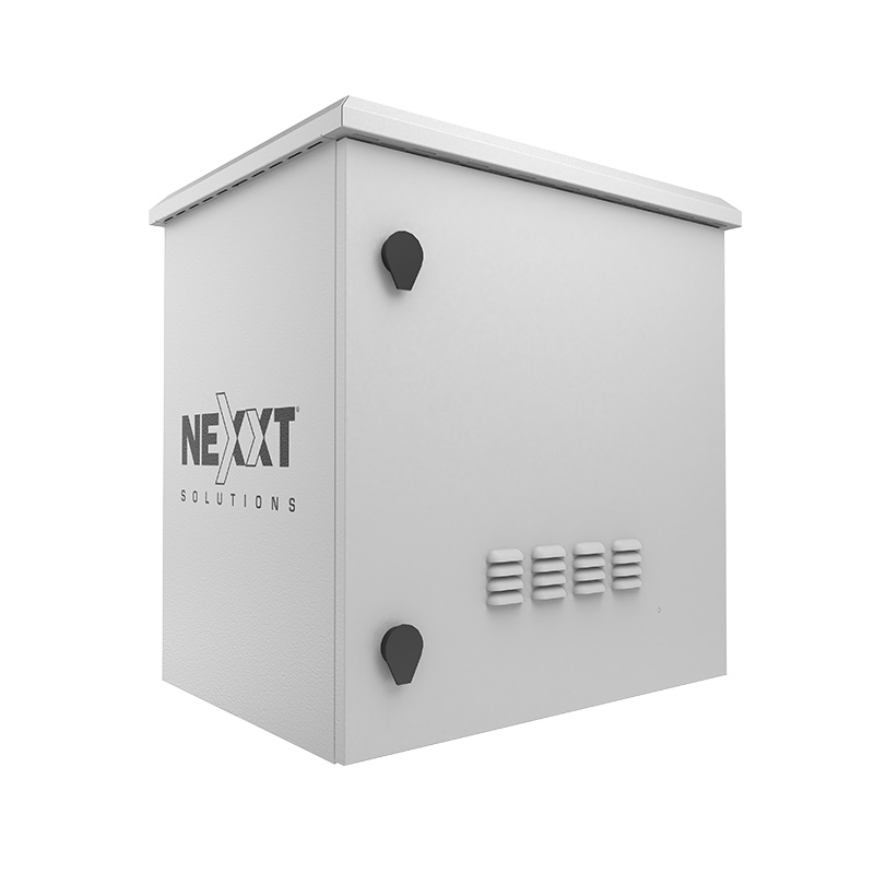 Outdoor fixed pole mounted cabinet